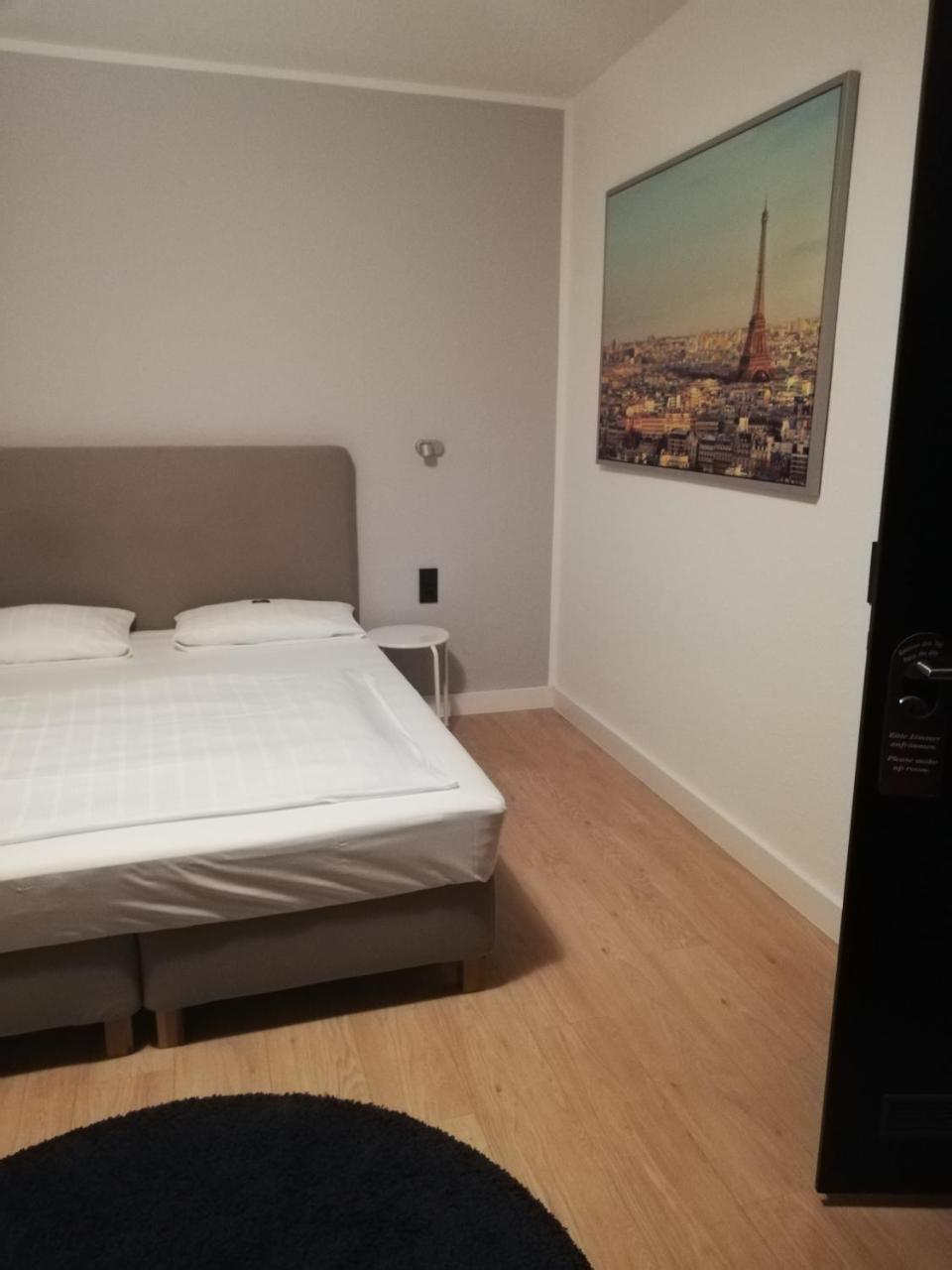 City Hotel Und City Apartments Centrum カイザースラウテルン エクステリア 写真