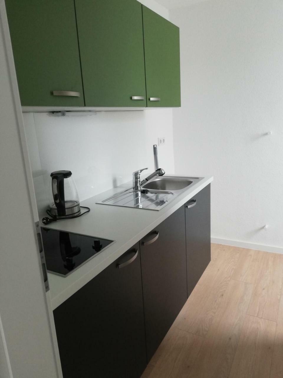 City Hotel Und City Apartments Centrum カイザースラウテルン エクステリア 写真