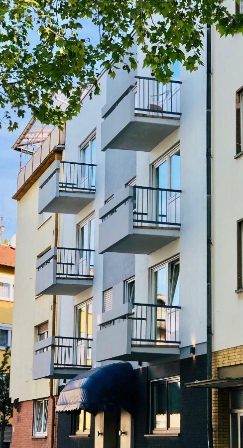 City Hotel Und City Apartments Centrum カイザースラウテルン エクステリア 写真